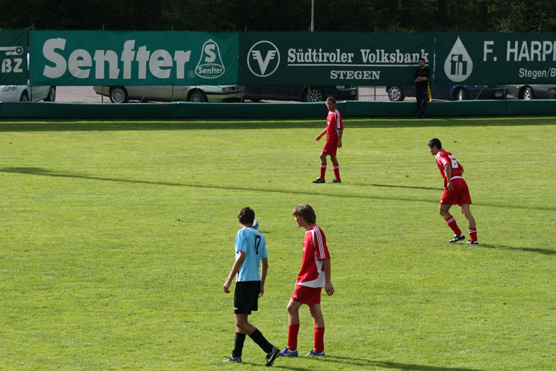 gal/Stadtturnier2007 - Spiel um Platz3 gegen Ahrntal/2007-08-12 SVR gg. SSV Ahrntal beim Stadtrurnier 138.jpg